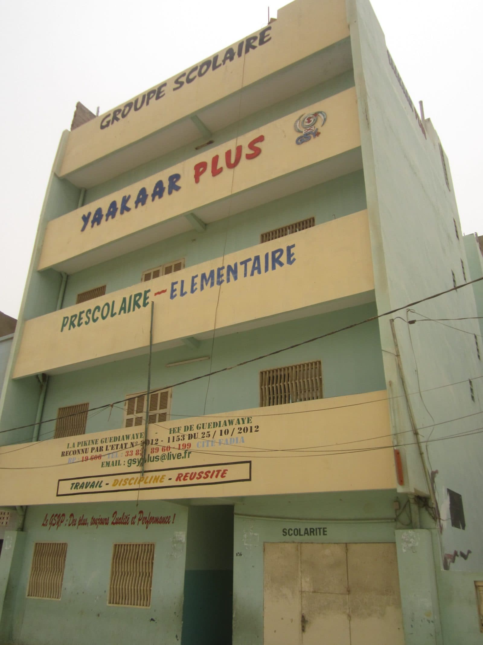 Les bâtiments du Groupe Scolaire YAAKAAR PLUS